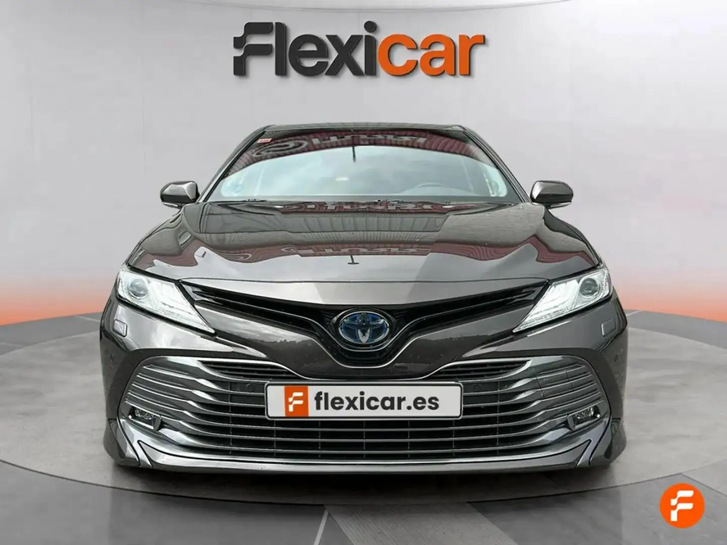Toyota Camry 2.5 220H Luxury Maro - 2