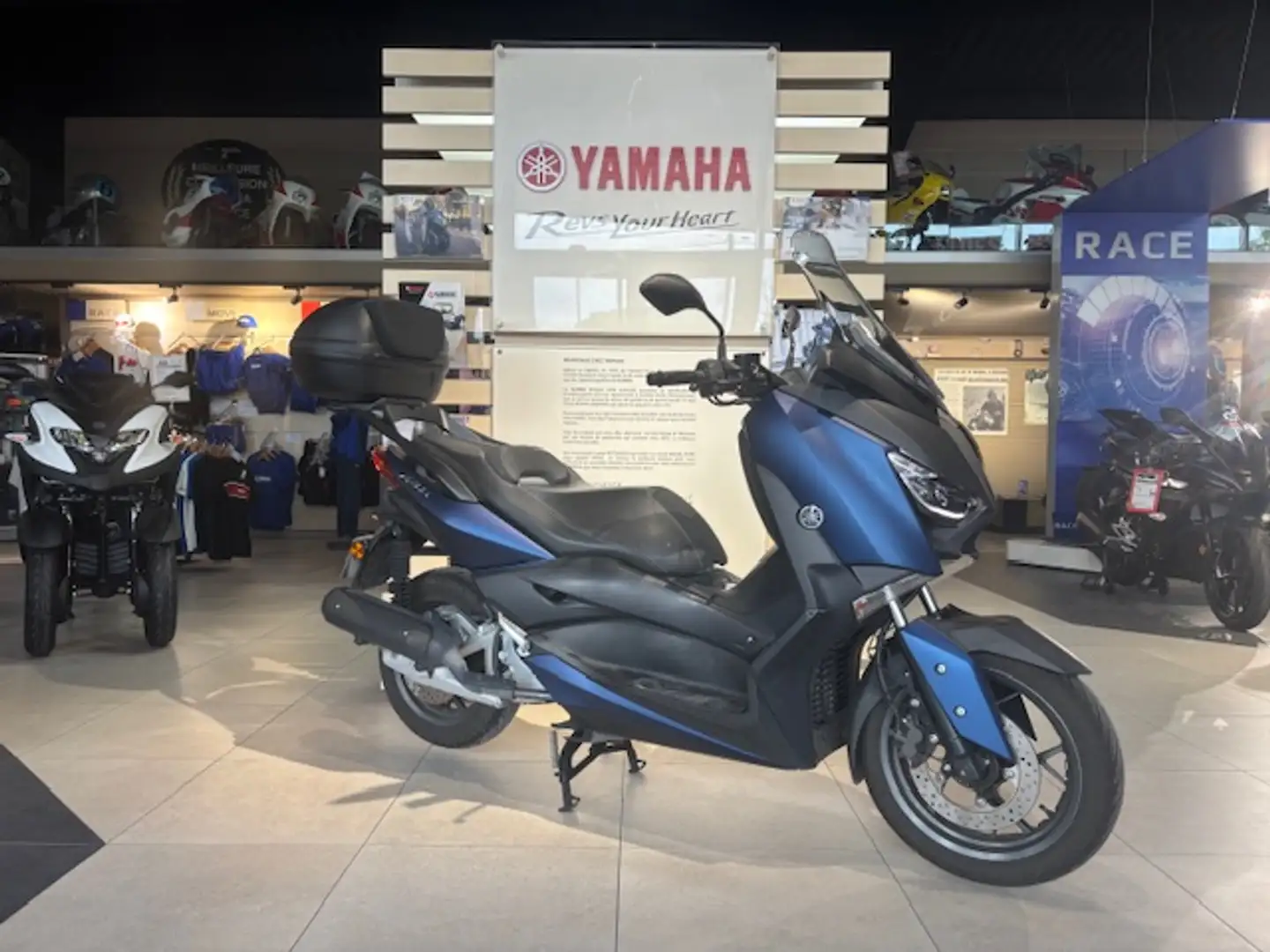Yamaha X-Max 125 Blu/Azzurro - 2