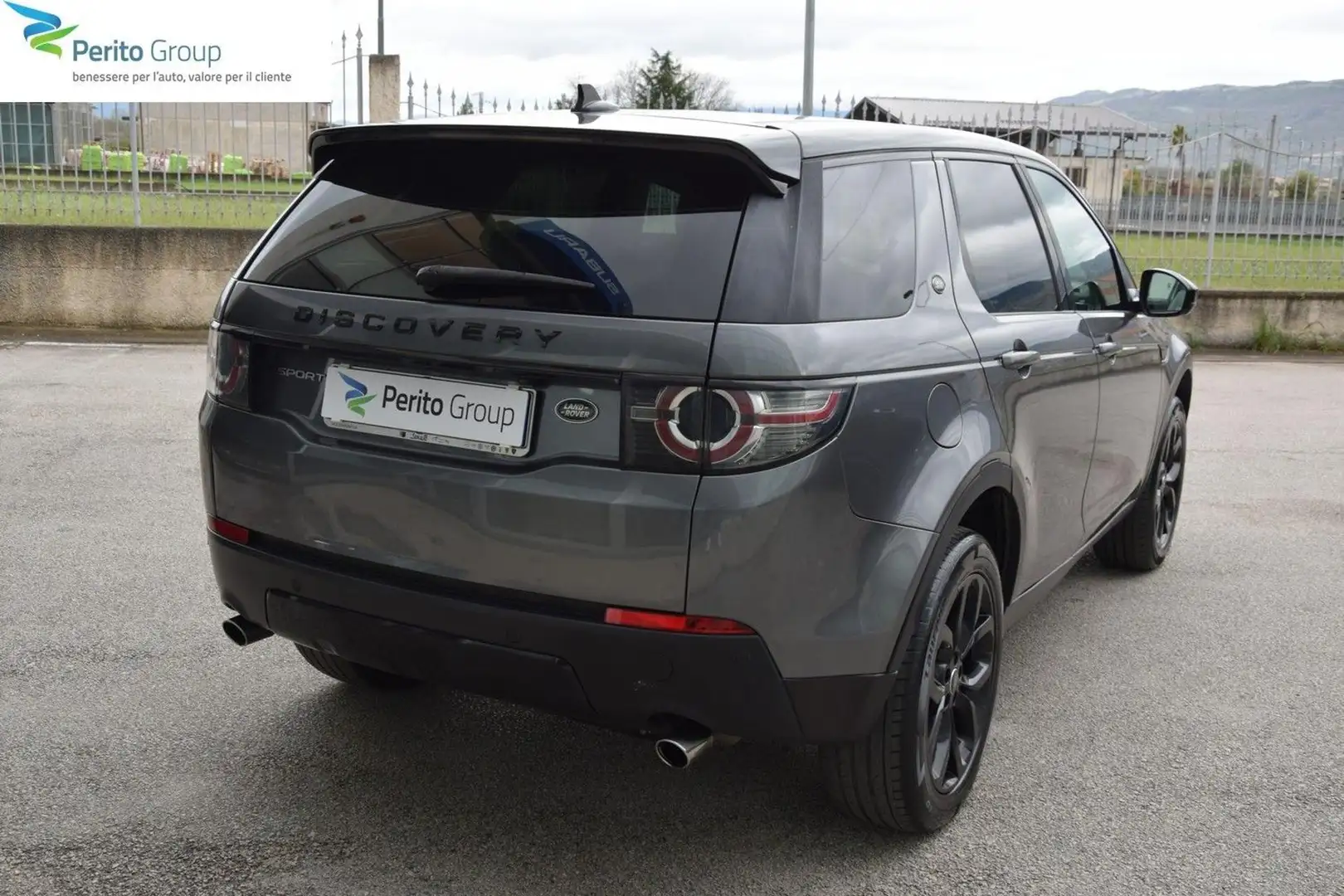 Land Rover Discovery Sport 2.0 TD4 180 CV HSE Grigio - 2