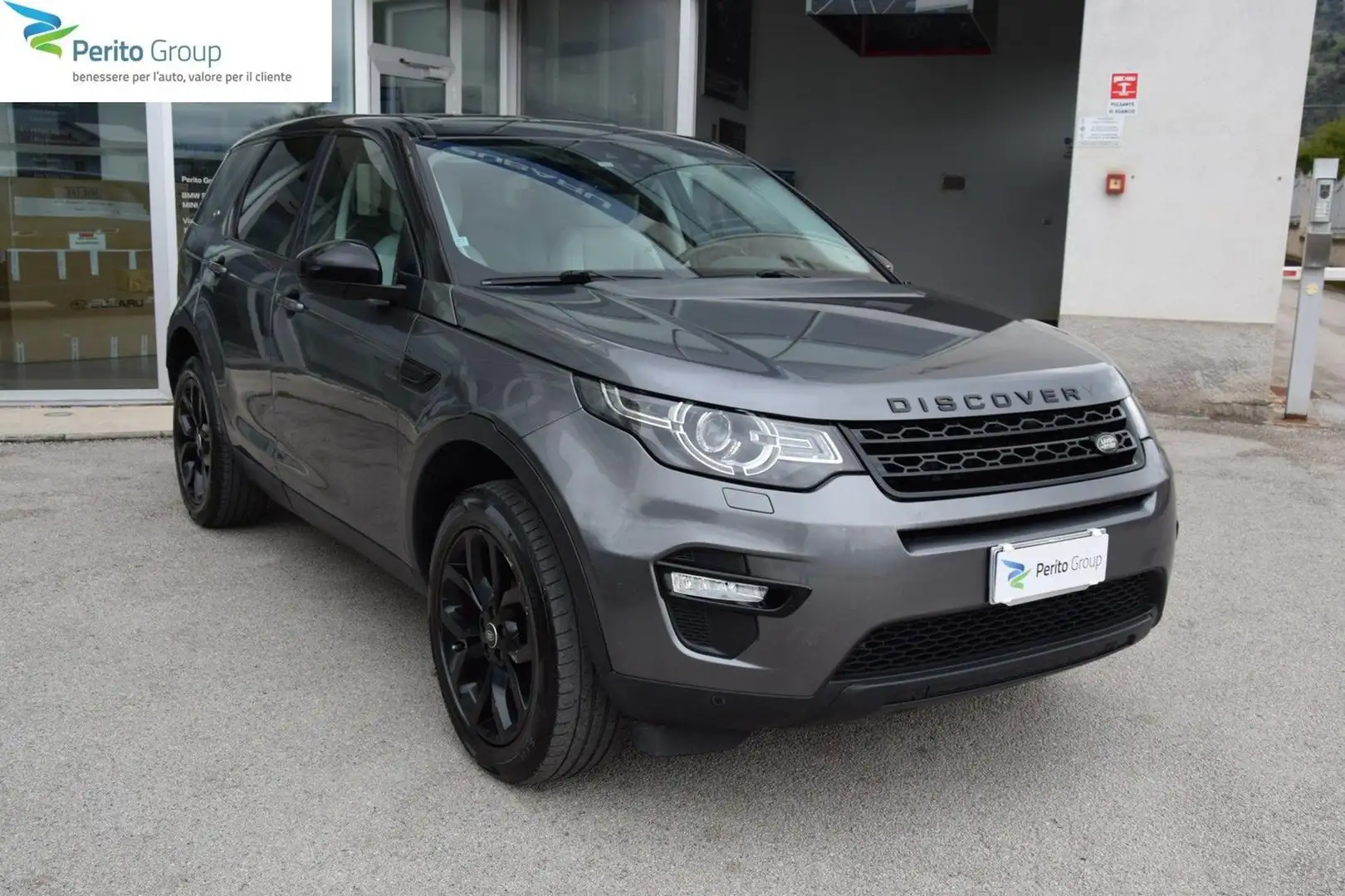 Land Rover Discovery Sport 2.0 TD4 180 CV HSE Grigio - 1