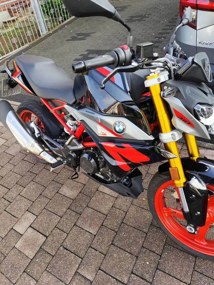 BMW G 310 R
