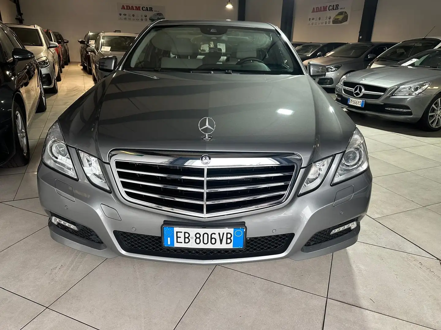 Mercedes-Benz E 500 E 500 V8 evo Avantgarde 388cv Blindatura MB212P Grau - 1