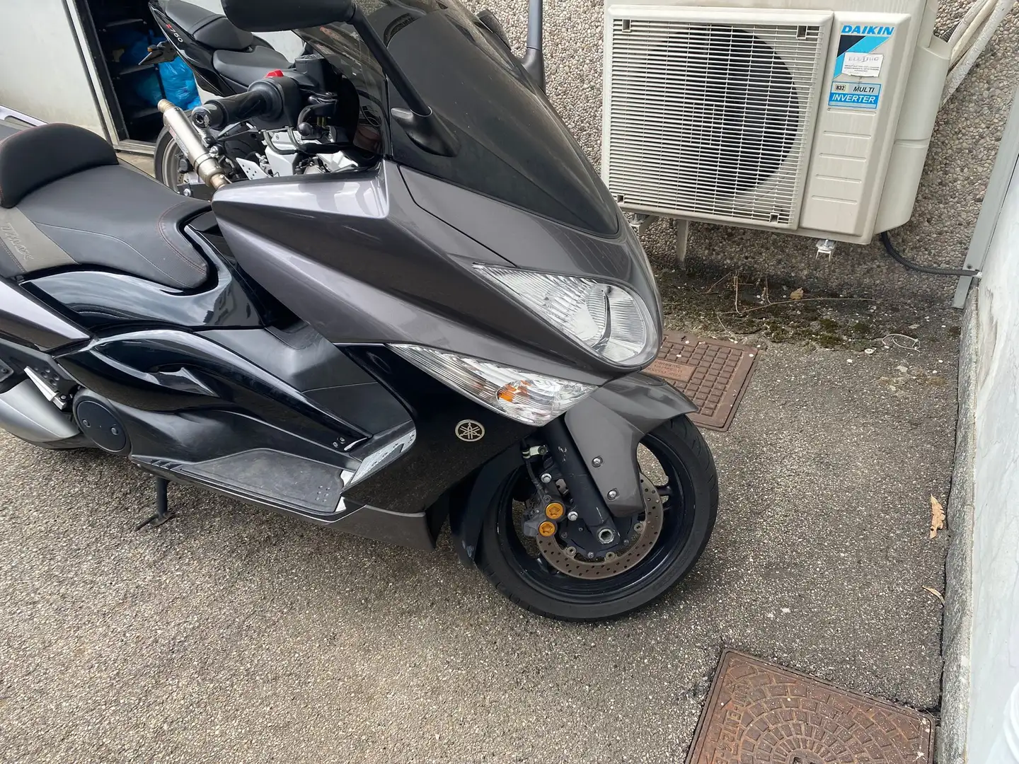 Yamaha TMAX 500 - 1