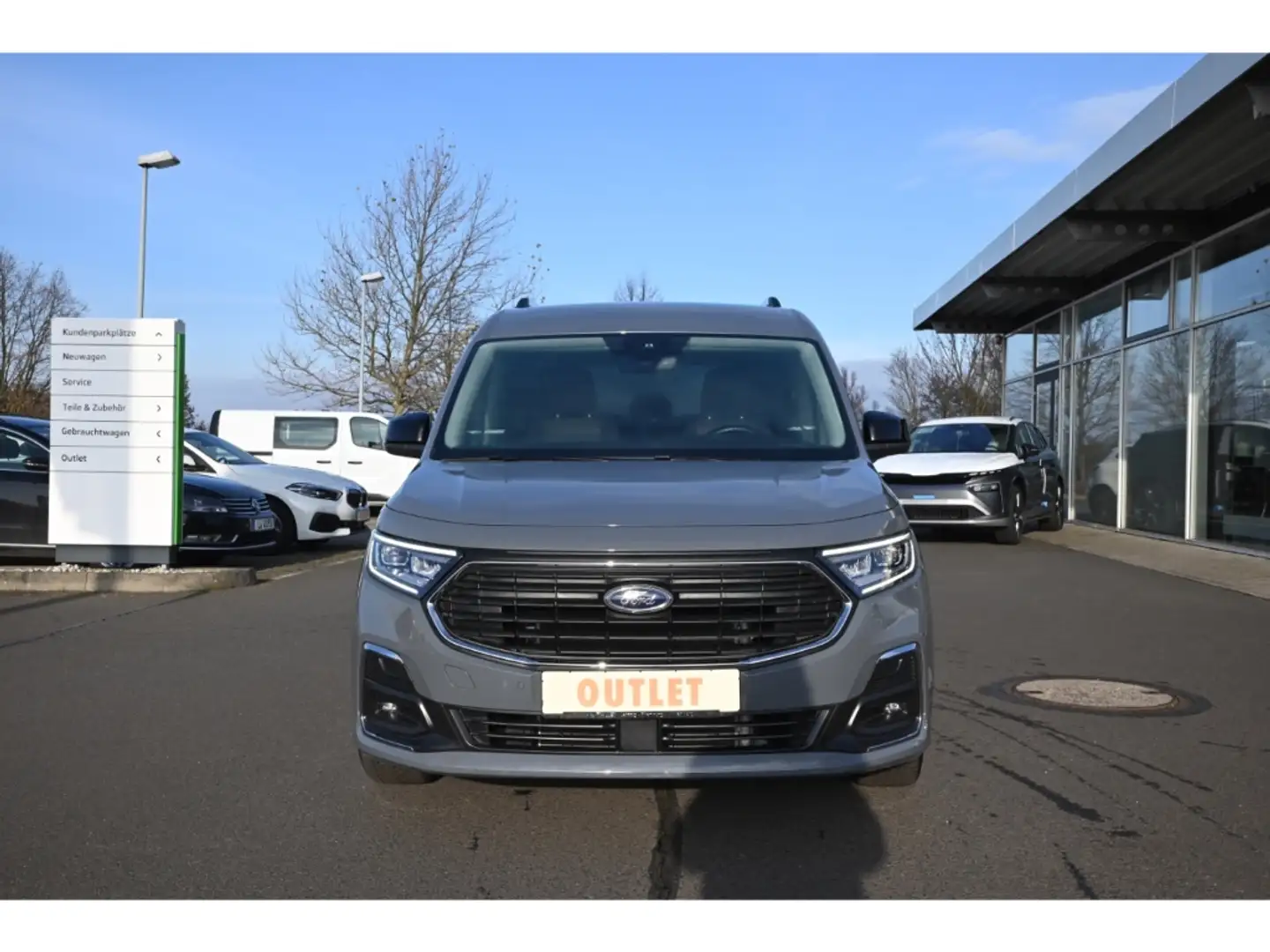 Ford Grand Tourneo 2.0 Titanium AHK Navi LED ACC Apple CarPlay Grau - 2