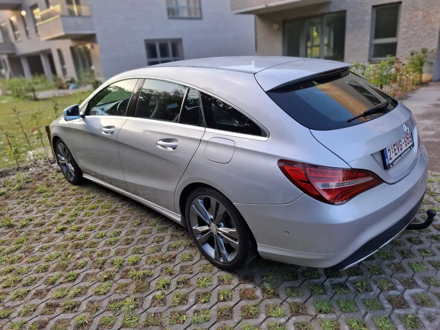 Mercedes-Benz CLA 180 Urban - 2