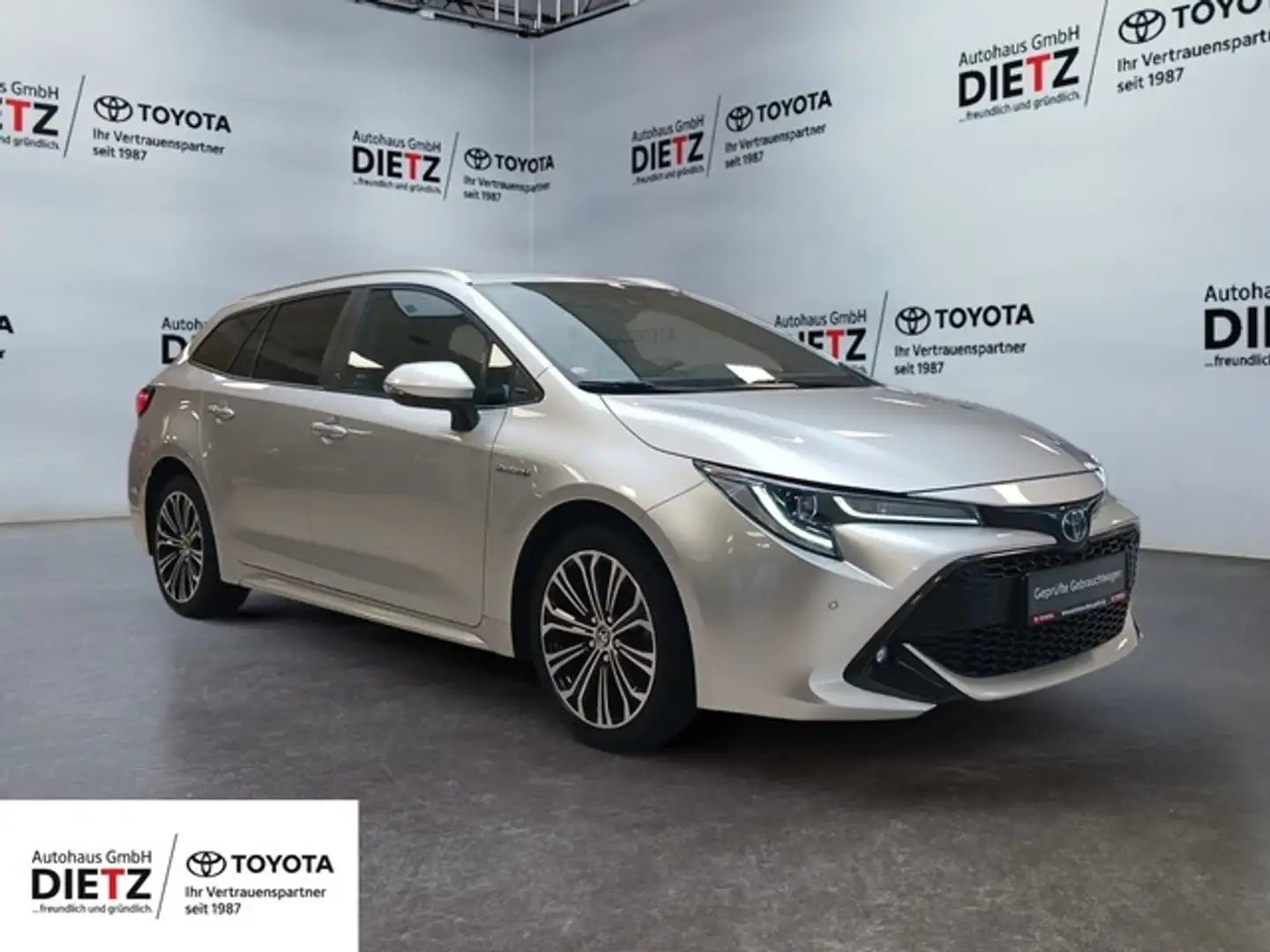 Toyota Corolla Touring 1.8 Sports Hybrid Team D*ACC*KAM Zilver - 1