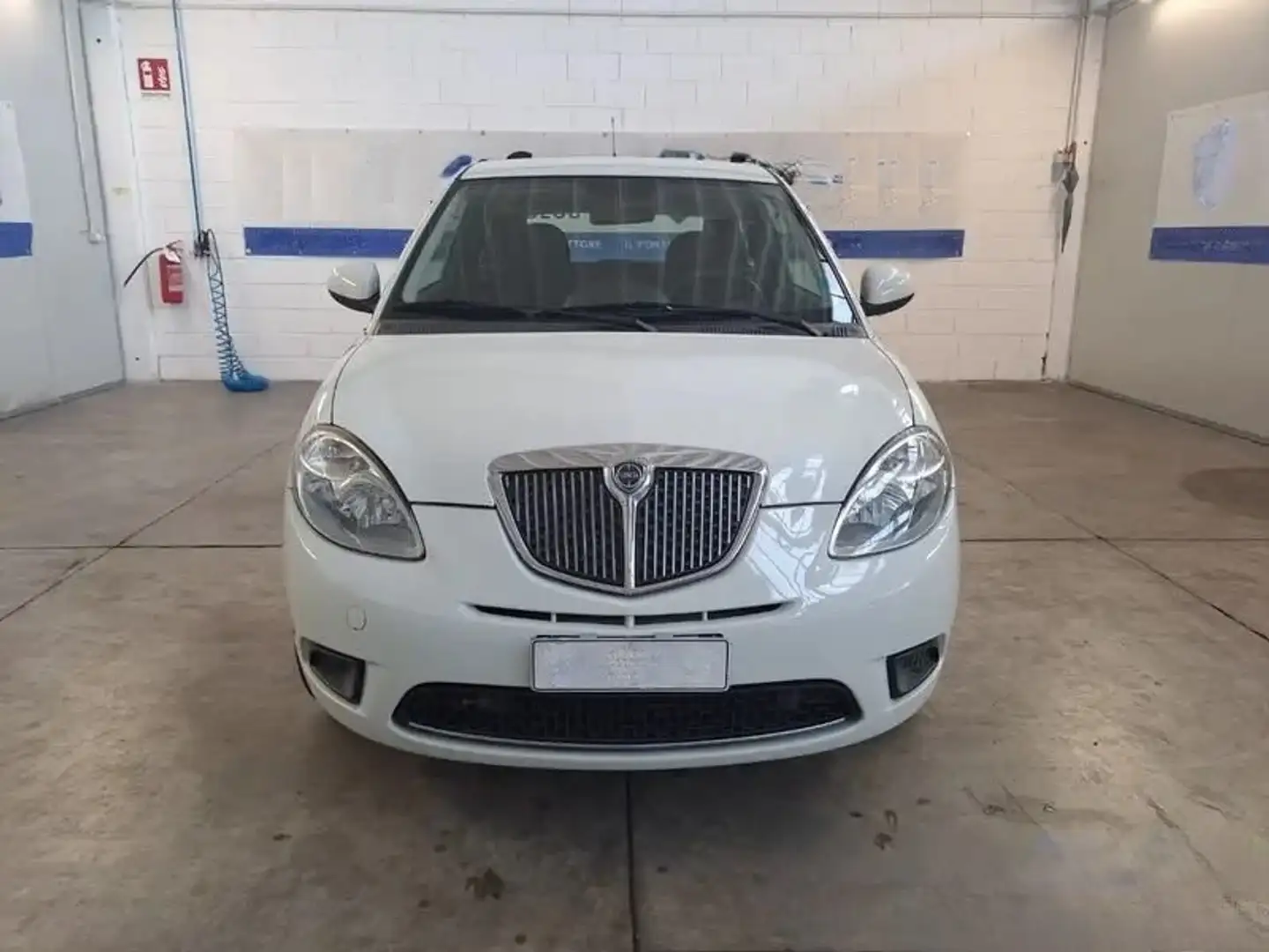 Lancia Ypsilon 1.2 8v Argento 69cv -Garanzia12m- Bianco - 2
