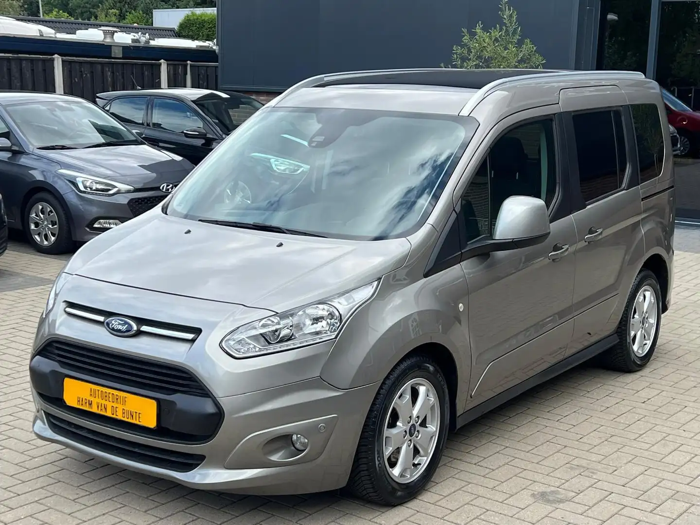 Ford Tourneo Connect Compact 1.0 Titanium PANO NAVI CRUISE CAMERA PDC C Grijs - 1
