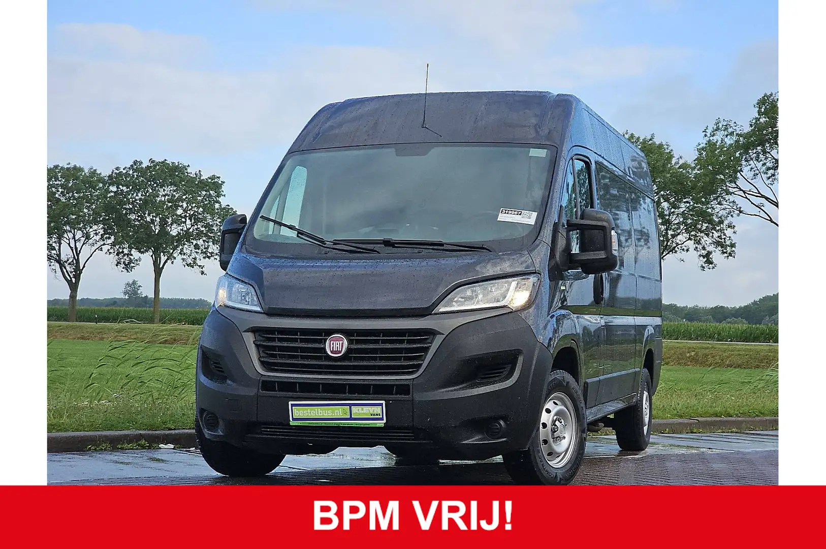 Fiat Ducato 30 2.3 MultiJet L2H2 Navi Euro6 NAP Airco/ECC Trek Zwart - 2