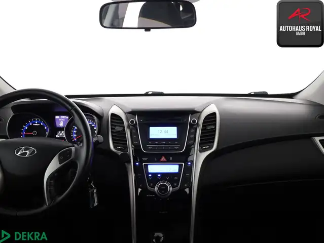 Hyundai i30 view 9