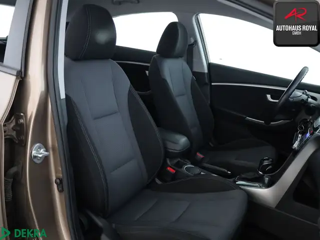 Hyundai i30 view 11