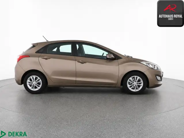 Hyundai i30 view 6