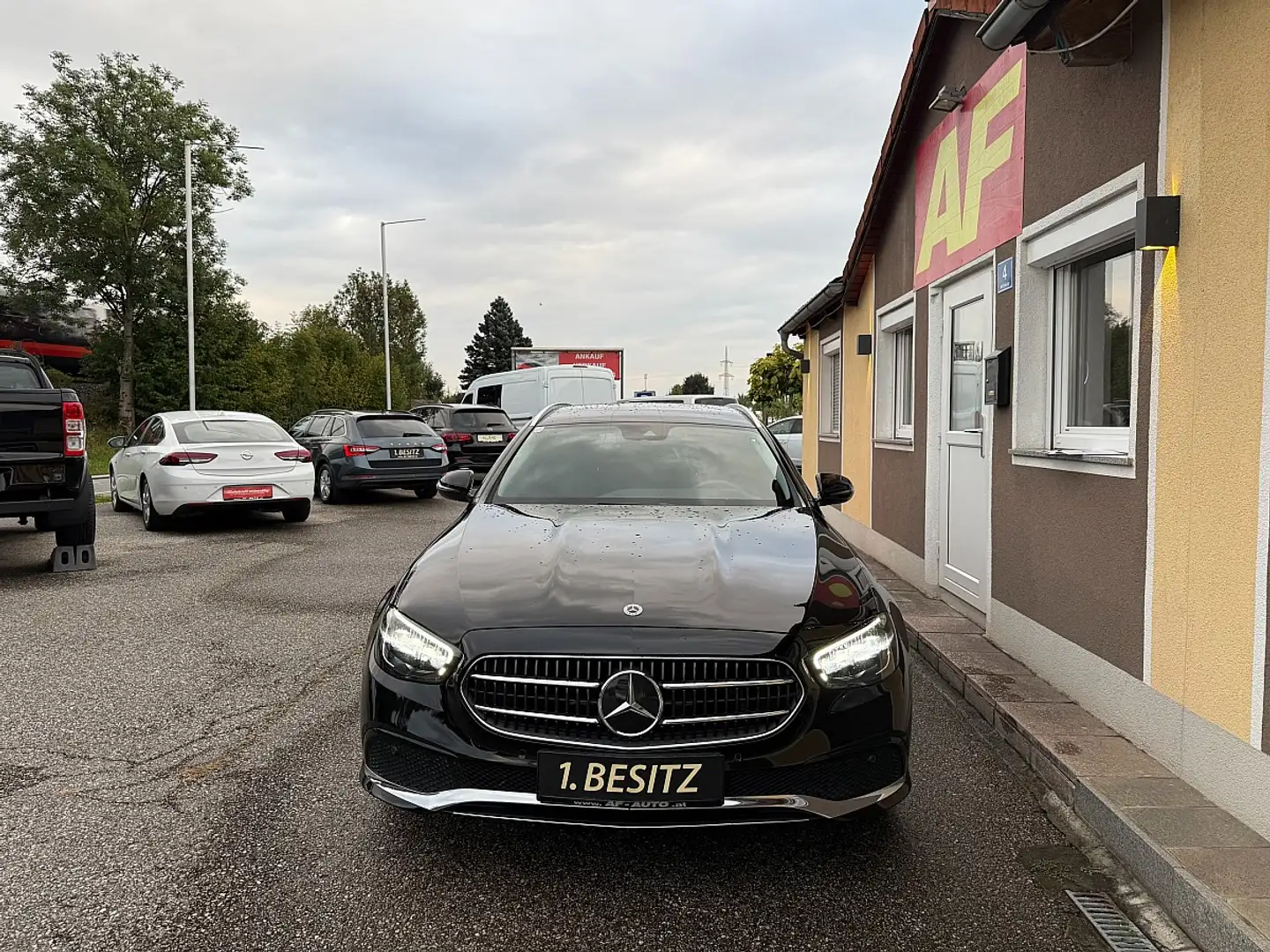 Mercedes-Benz E 220 d Aut. Noir - 2