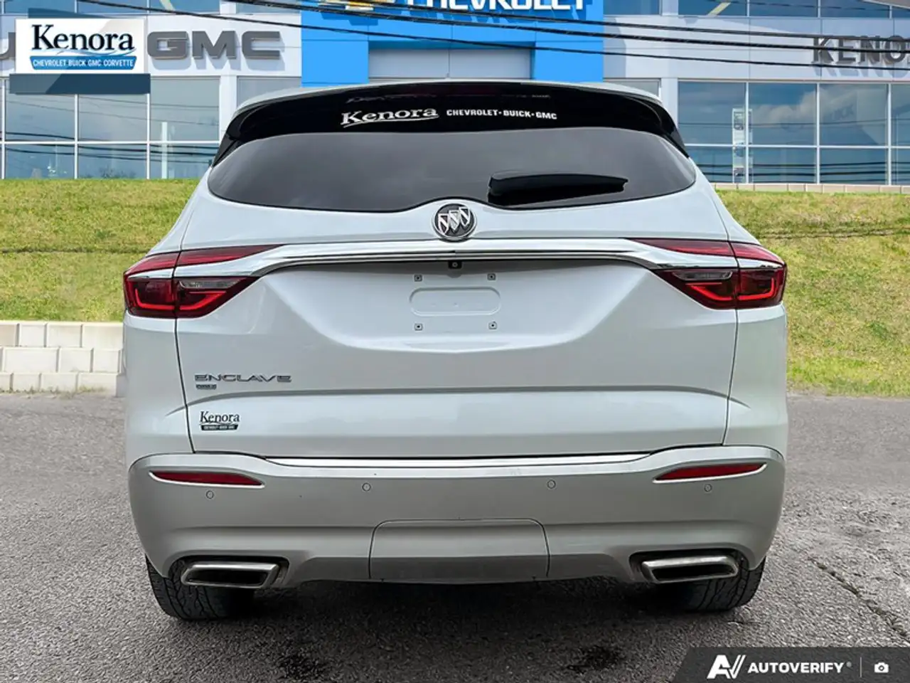 Buick Enclave photo Buick Enclave