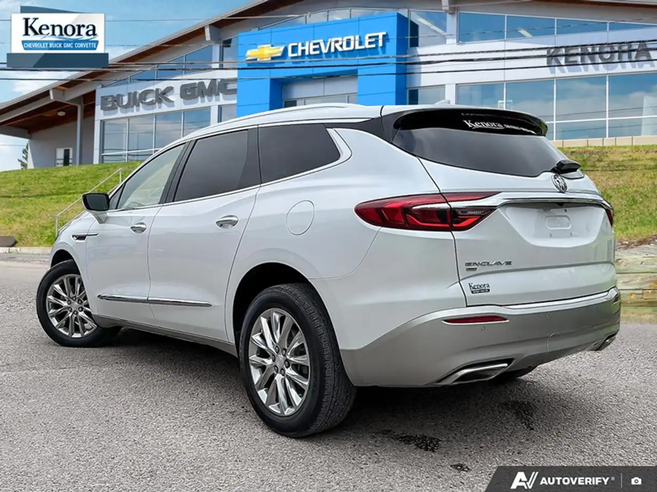 Buick Enclave photo Buick Enclave