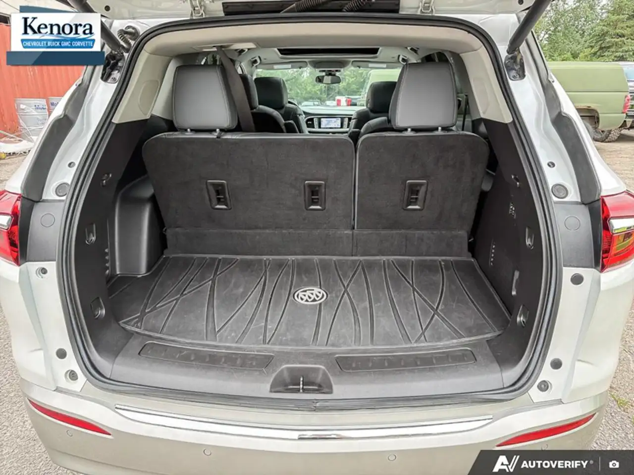 Buick Enclave photo Buick Enclave