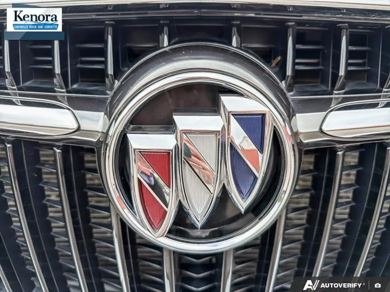 Buick Enclave photo Buick Enclave