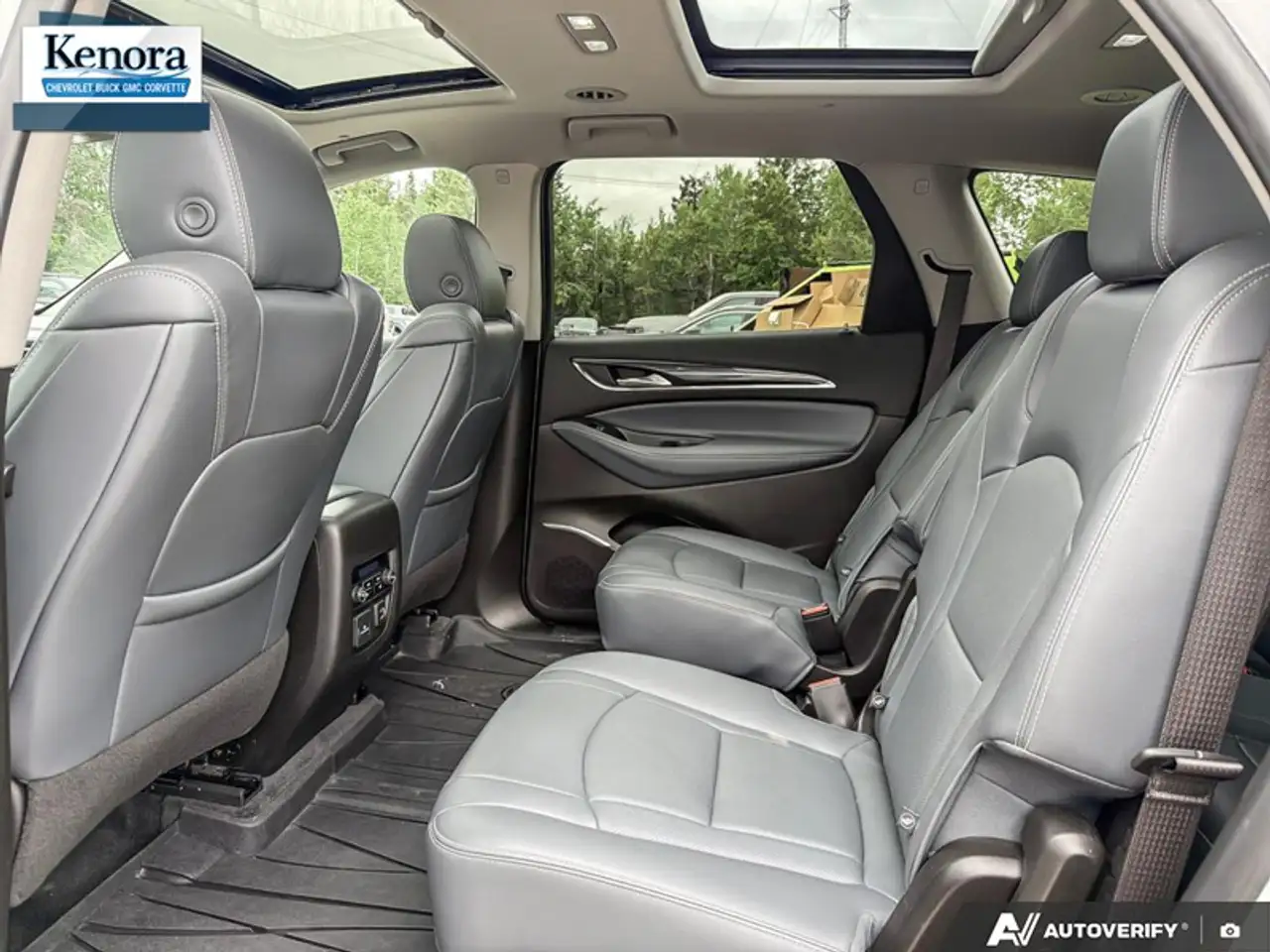 Buick Enclave photo Buick Enclave