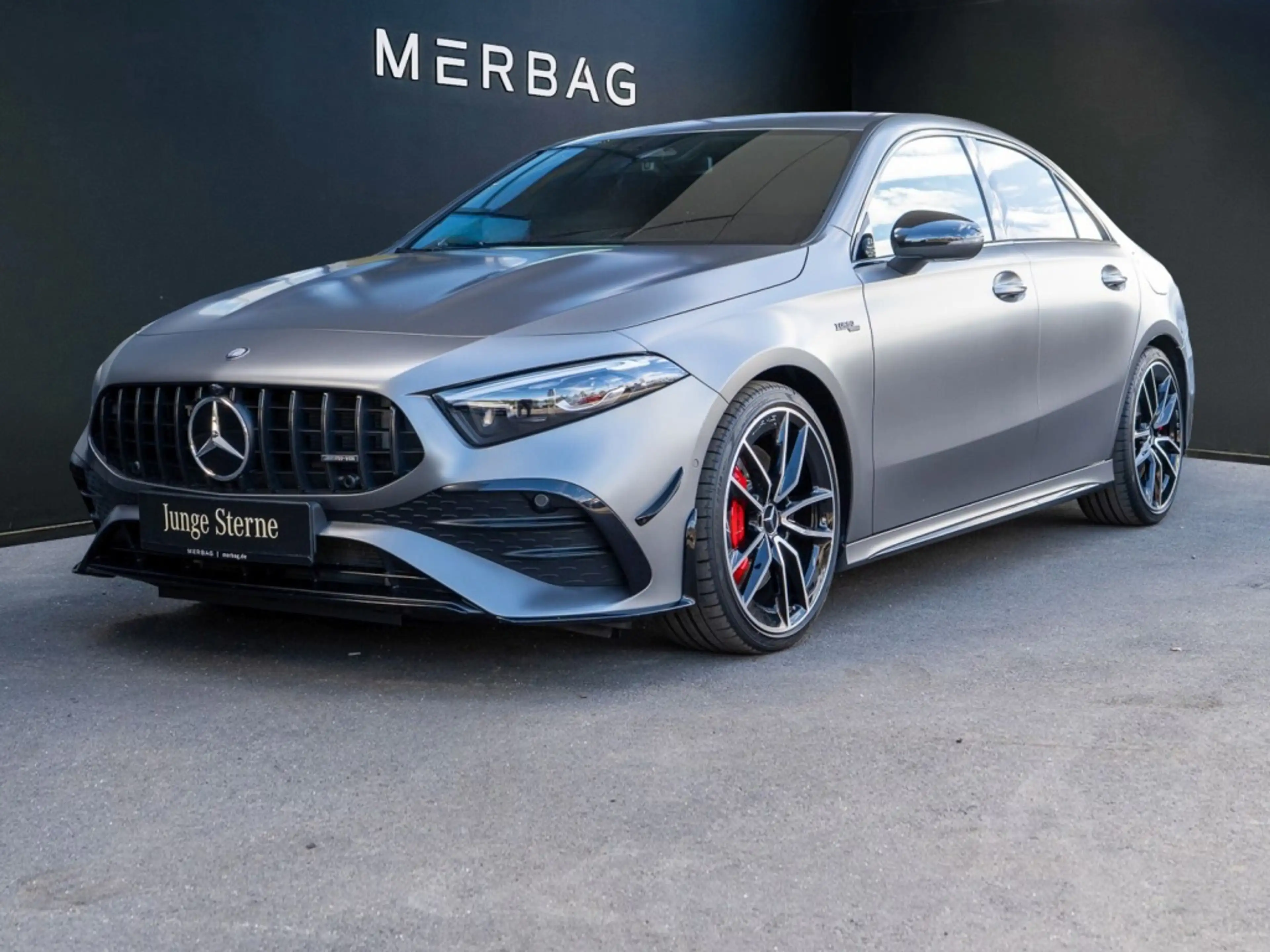 Mercedes-Benz A 35 AMG AMG A 35 4M *AERO Night II GRAU MATT Burm LIM 19