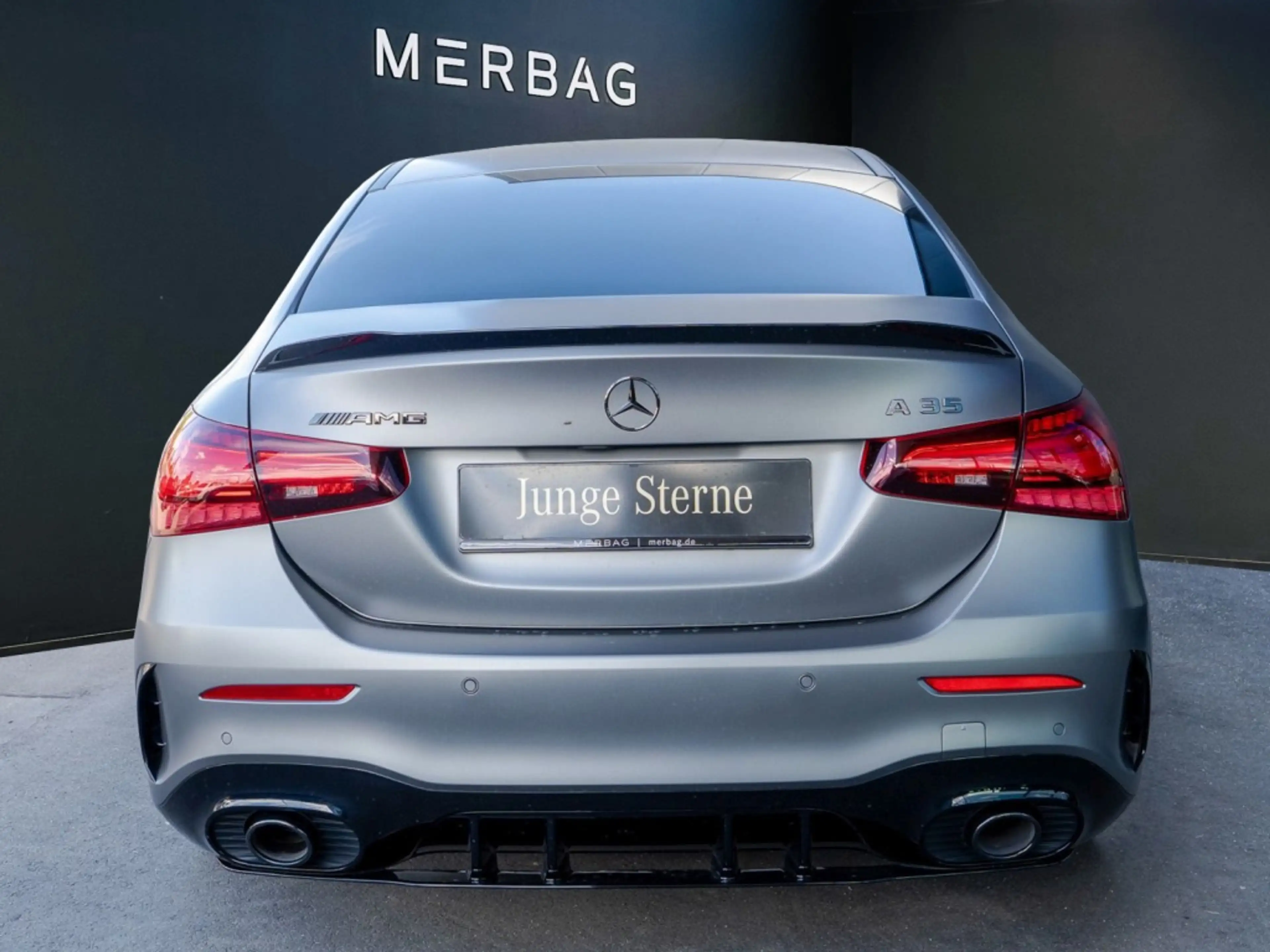 Mercedes-Benz A 35 AMG AMG A 35 4M *AERO Night II GRAU MATT Burm LIM 19 — photo 4