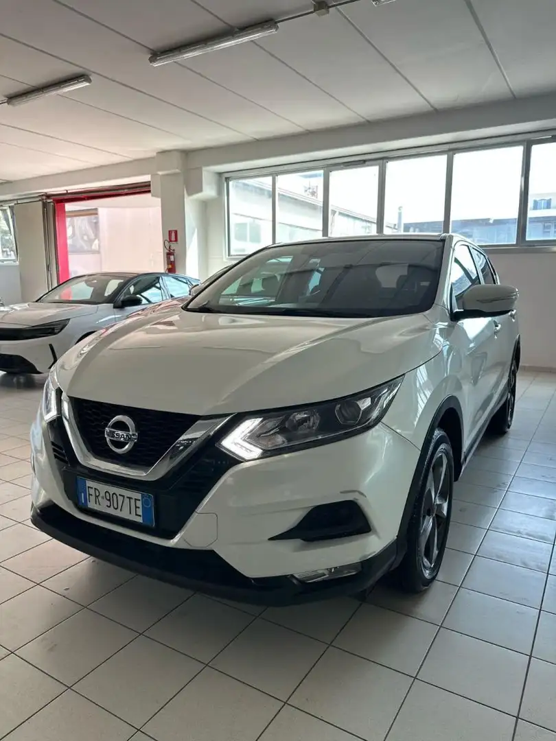 Nissan Qashqai 1.6 dCi 2WD Business Blanc - 2