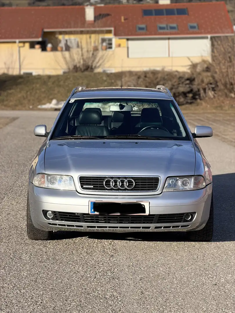 Audi A4 Avant quattro 2,4 - 2