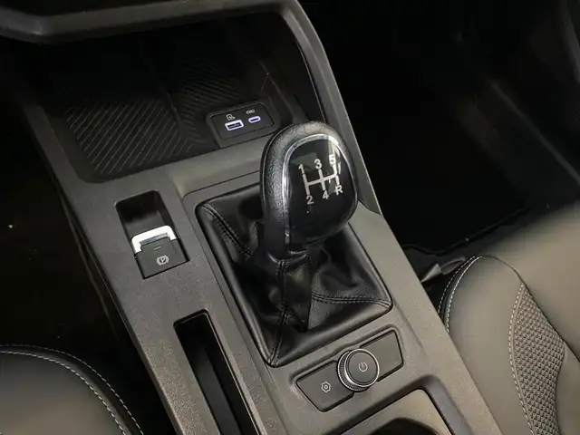 DR Automobiles DR3 view 12