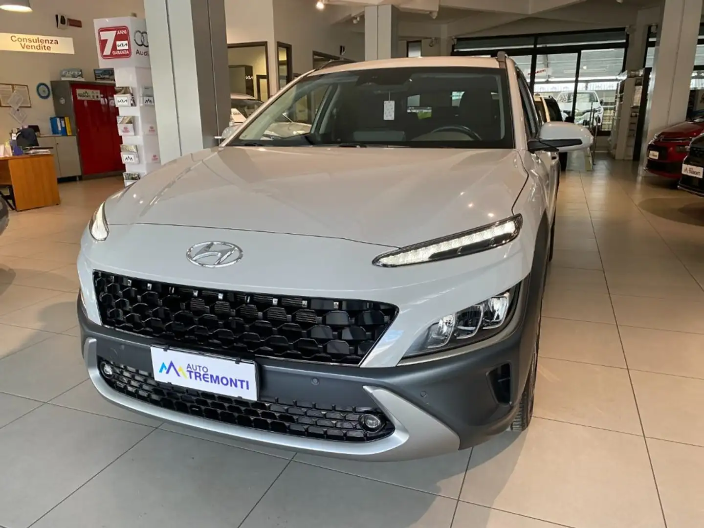 Hyundai KONA HEV 1.6 DCT XClass Grijs - 1