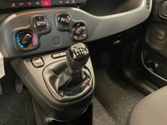 Fiat Panda view 8