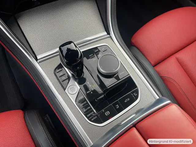 BMW 8 Series view 11