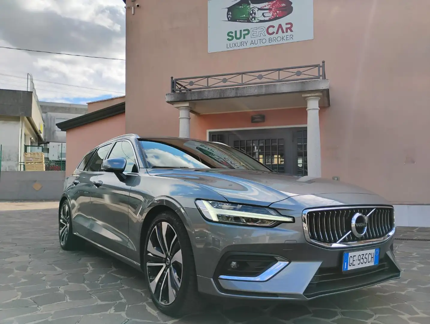 Volvo V60 B4 (d) Geartronic Inscription - INSCRIPTION - Grigio - 1