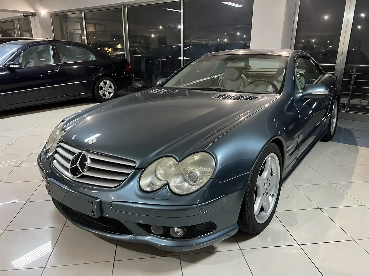 Mercedes-Benz SL 500 V8 - 1