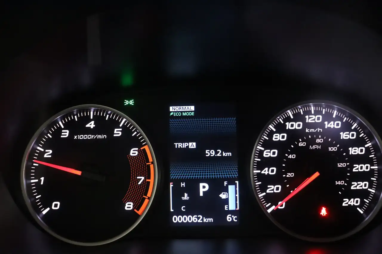 Mitsubishi Eclipse Cross снимка Mitsubishi Eclipse Cross