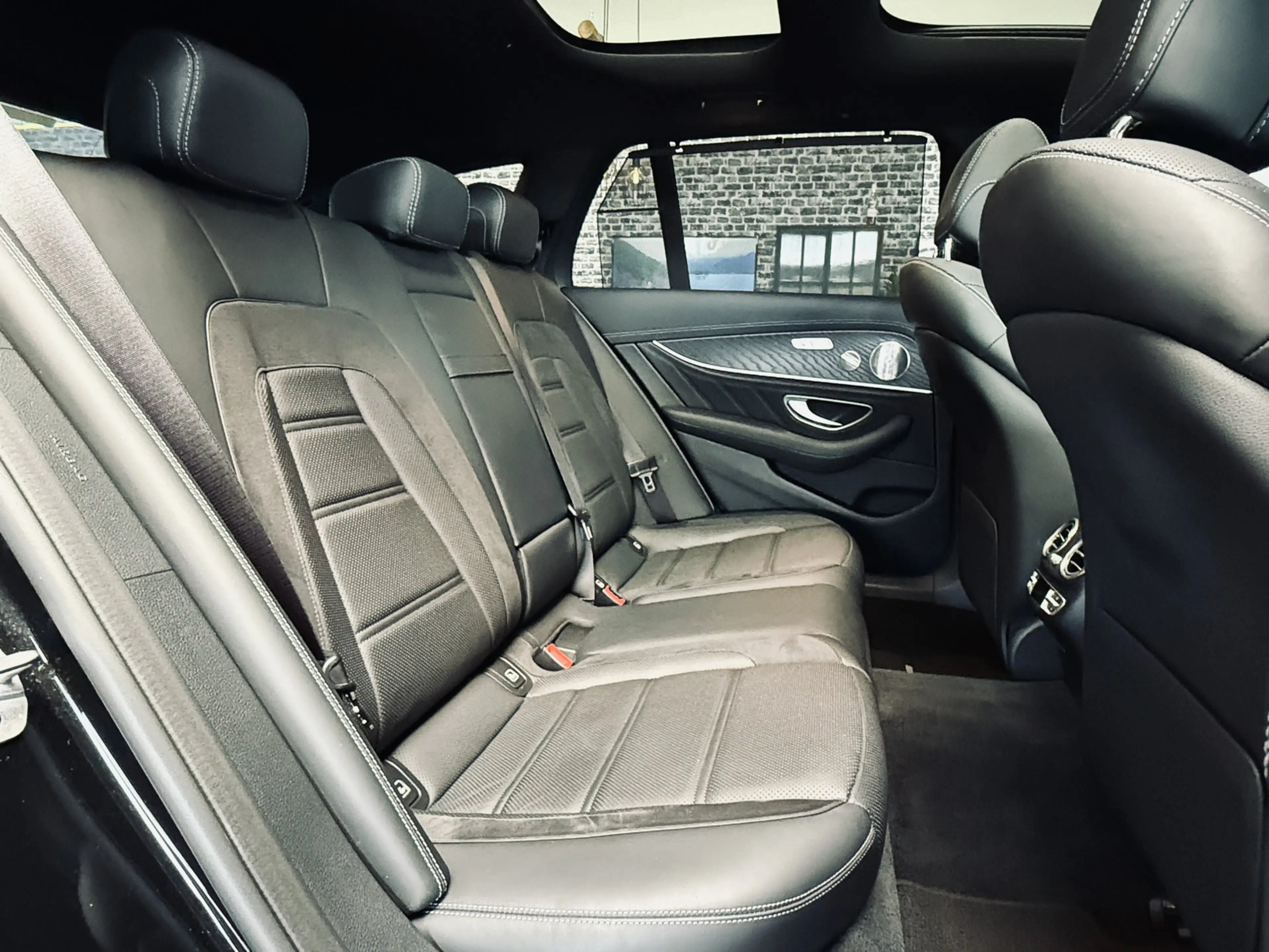 Mercedes-Benz E 53 AMG 4Matic+ 1-HAND|360°|LED|AHK|ACC|PANO| — photo 15