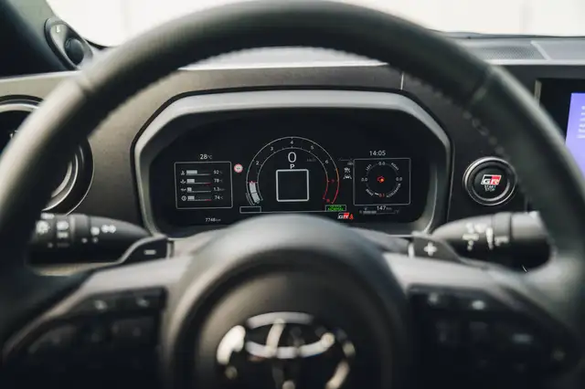 Toyota Yaris view 14