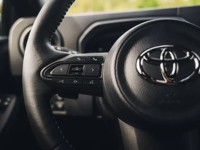 Toyota Yaris view 15