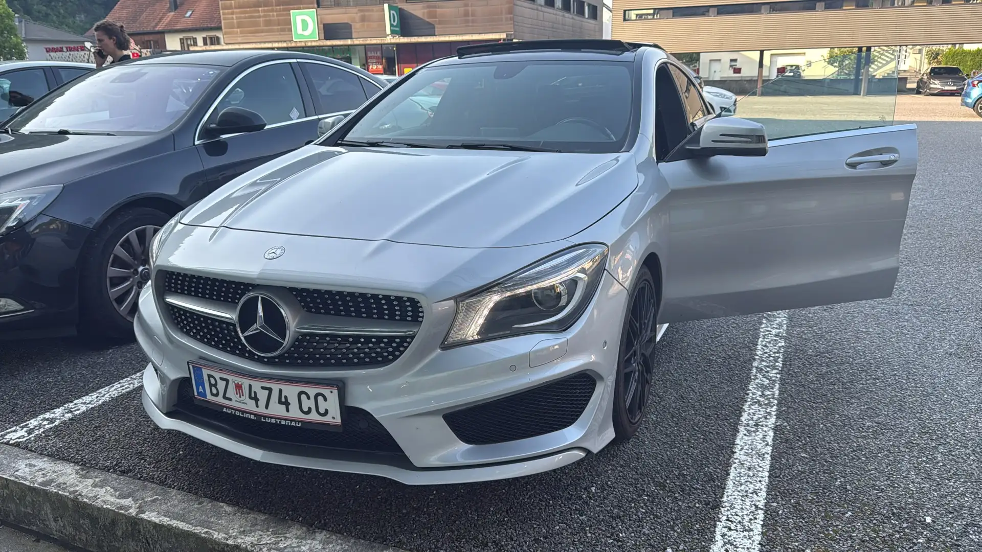Mercedes-Benz CLA 180 Blue Efficiency Edition - 1