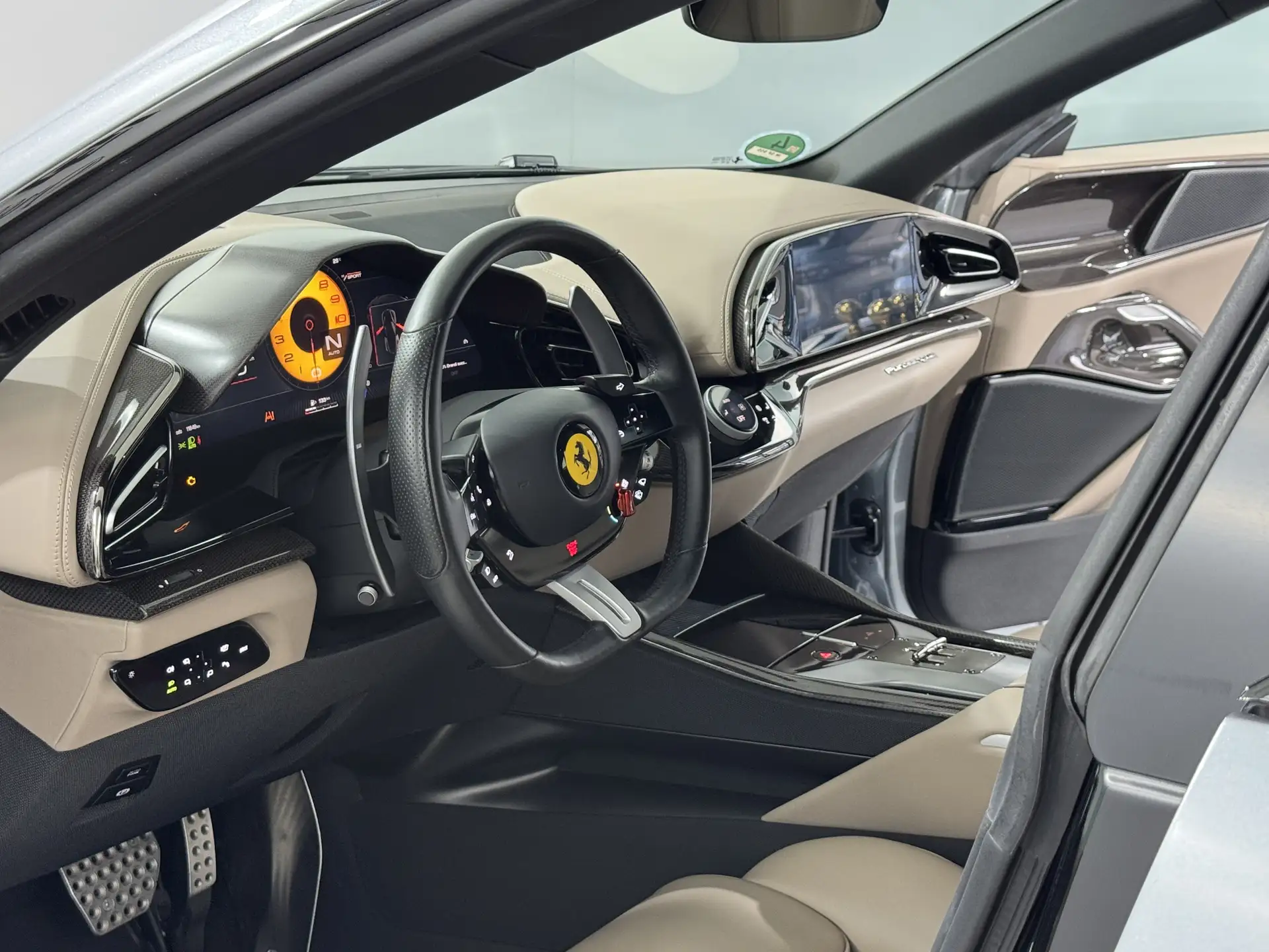 Ferrari Purosangue 2025 회색 사진 8