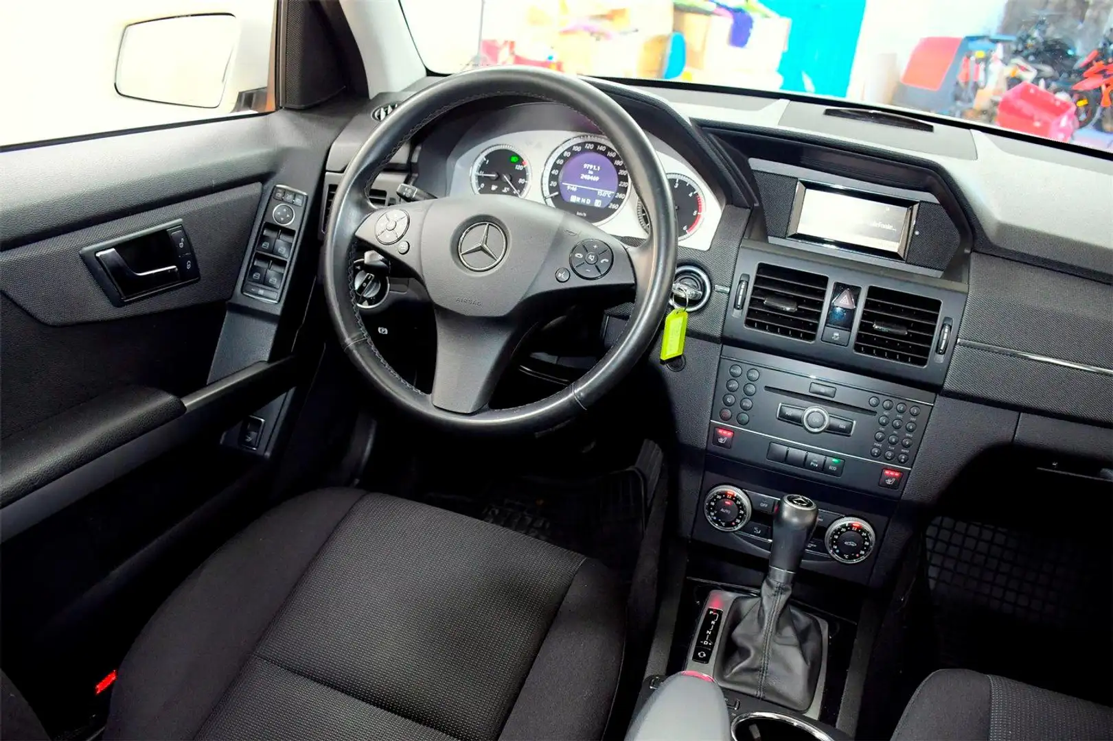Mercedes-Benz GLK 220 CDI 4MATIC BlueEfficiency A-Edition Aut. Weiß - 2