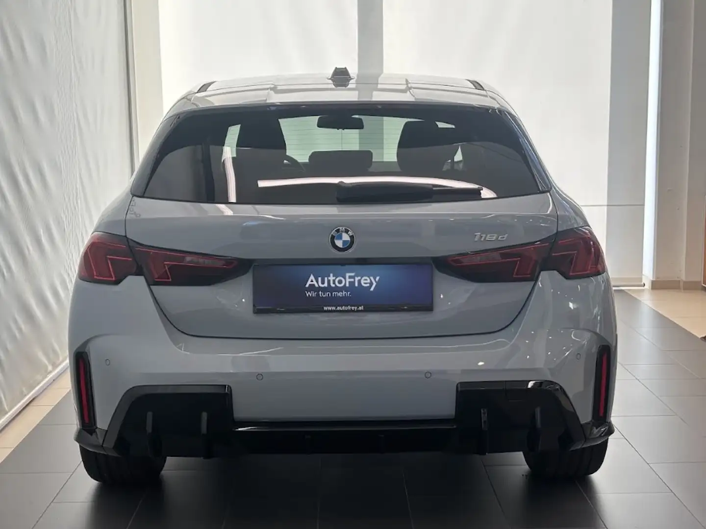 BMW 118 d Grau - 2