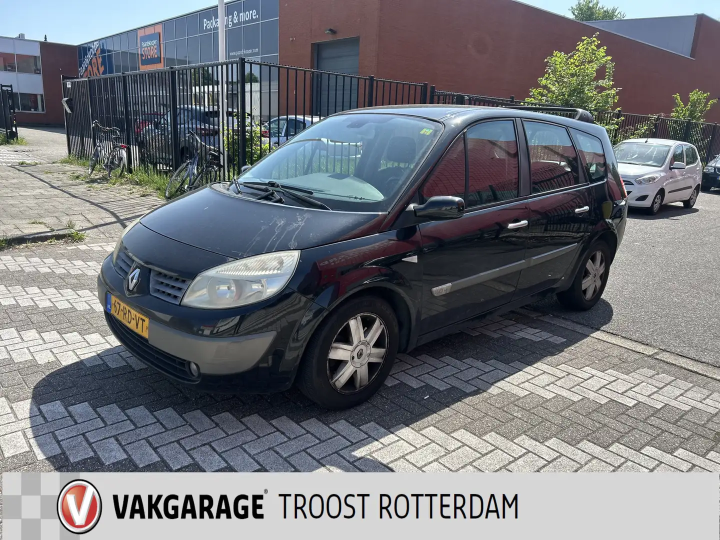 Renault Grand Scenic 2.0-16V Expression Luxe 7 Persoons | APK TOT 16-12 Black - 1
