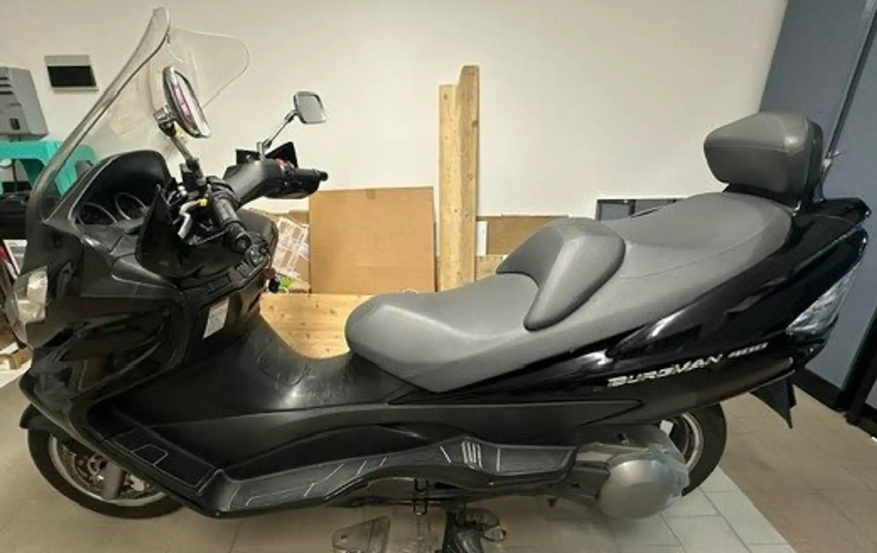 Suzuki Burgman 400 Limited Noir - 1