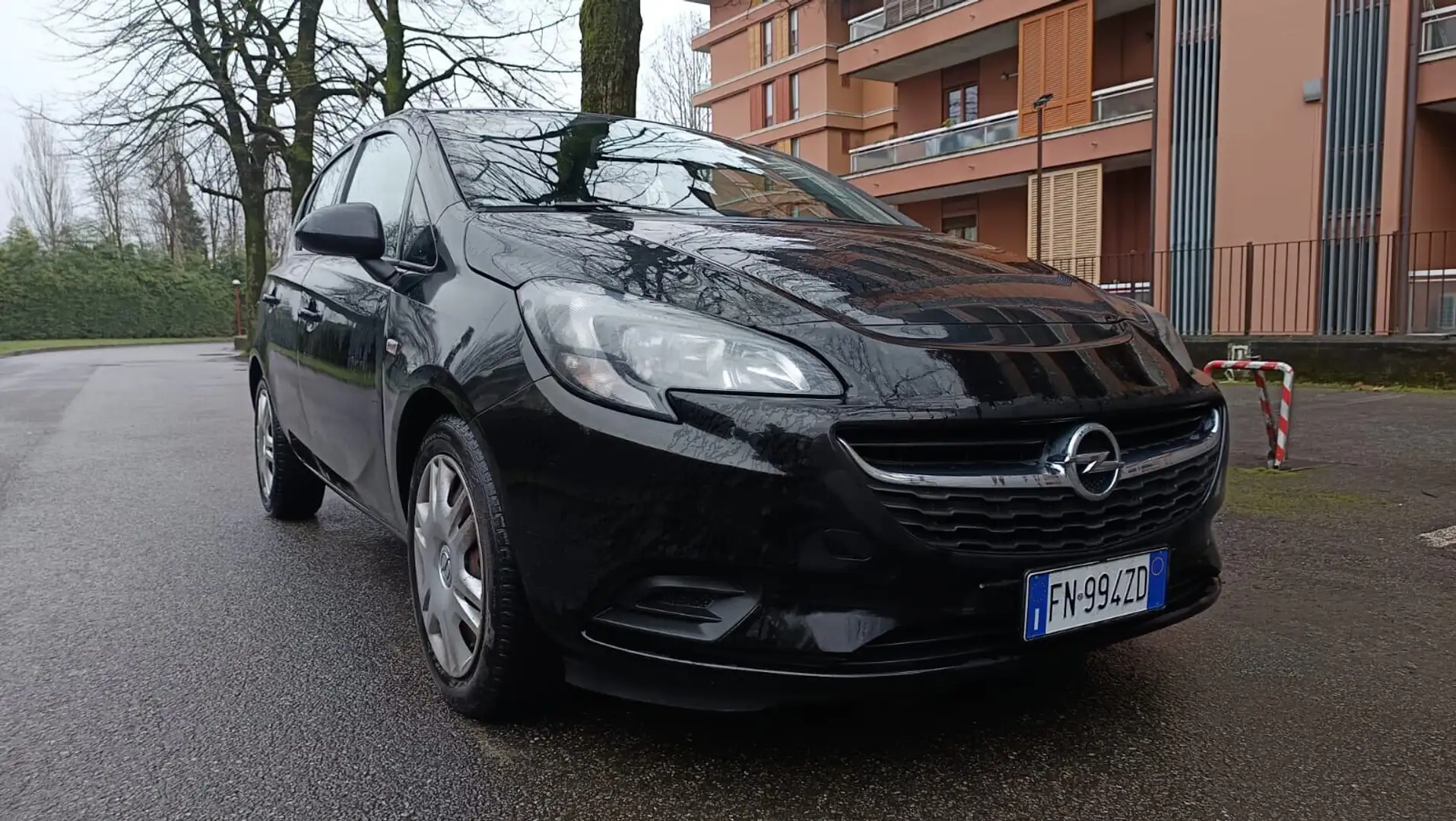 Opel Corsa 1.4 90CV GPL Tech 5 porte Negro - 1
