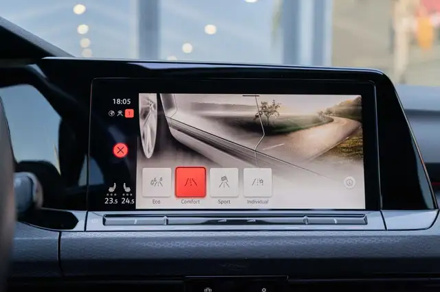 Volkswagen Golf view 15