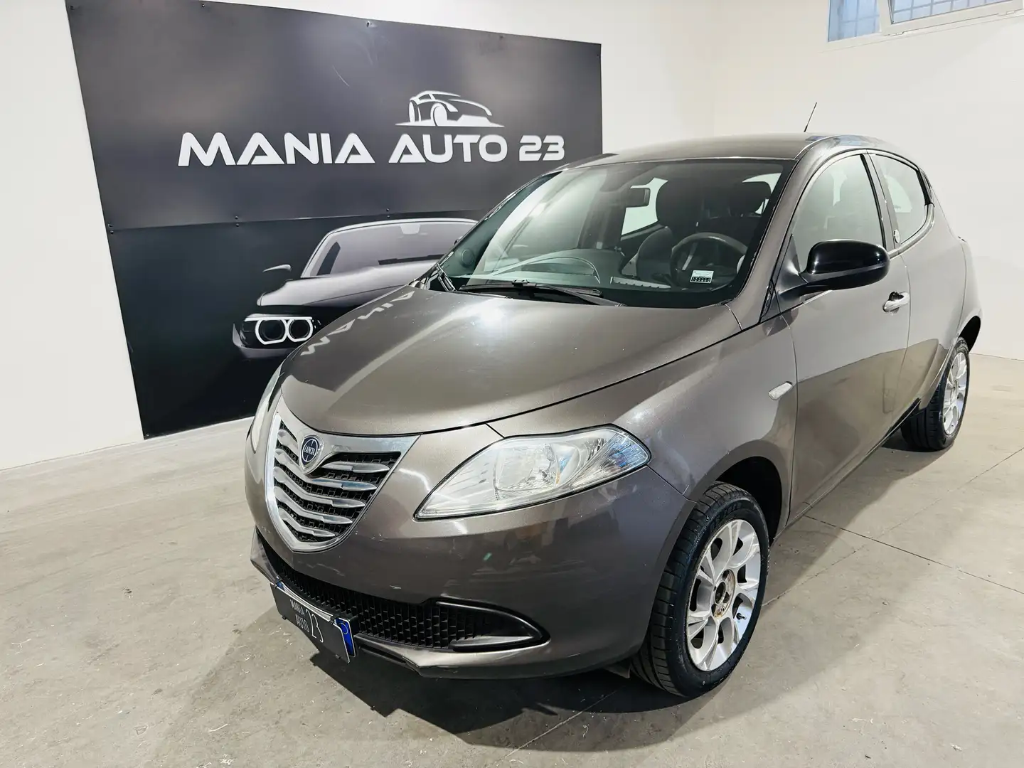 Lancia Ypsilon Ypsilon 0.9*LPG*NEOPATENTATI* Platinum 85cv E6 Gri - 1