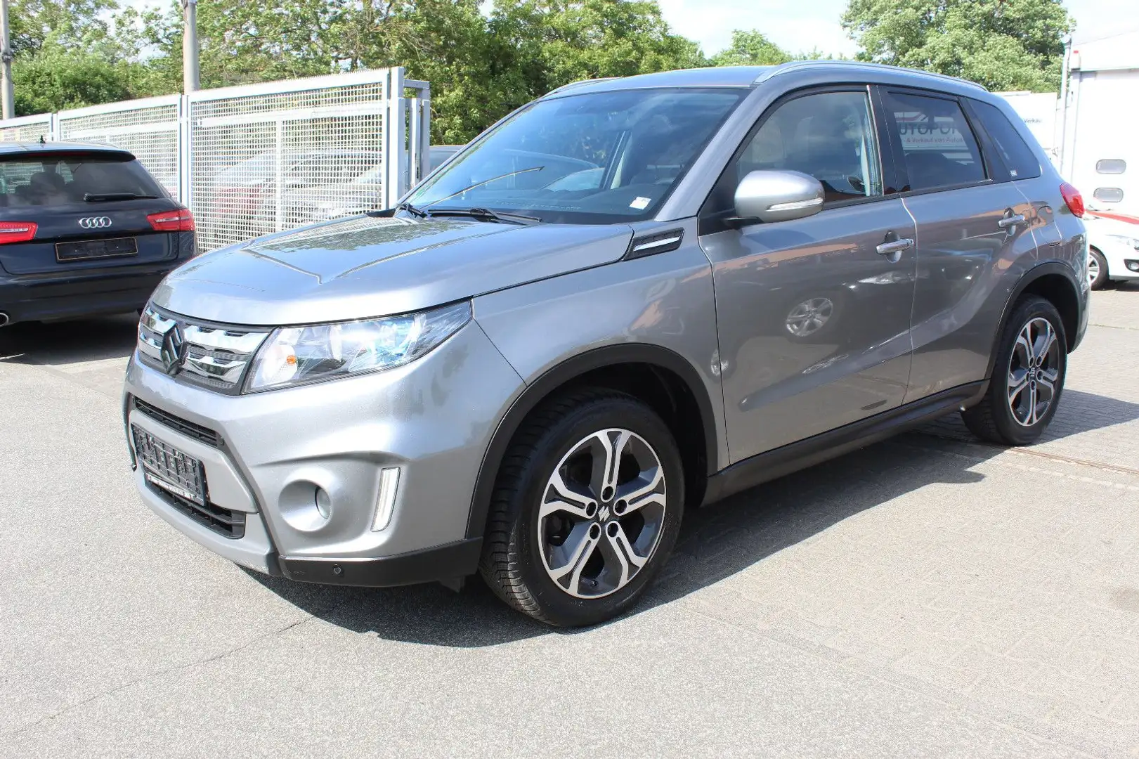 Suzuki Vitara 1.6 Club 4x2 Grau - 1