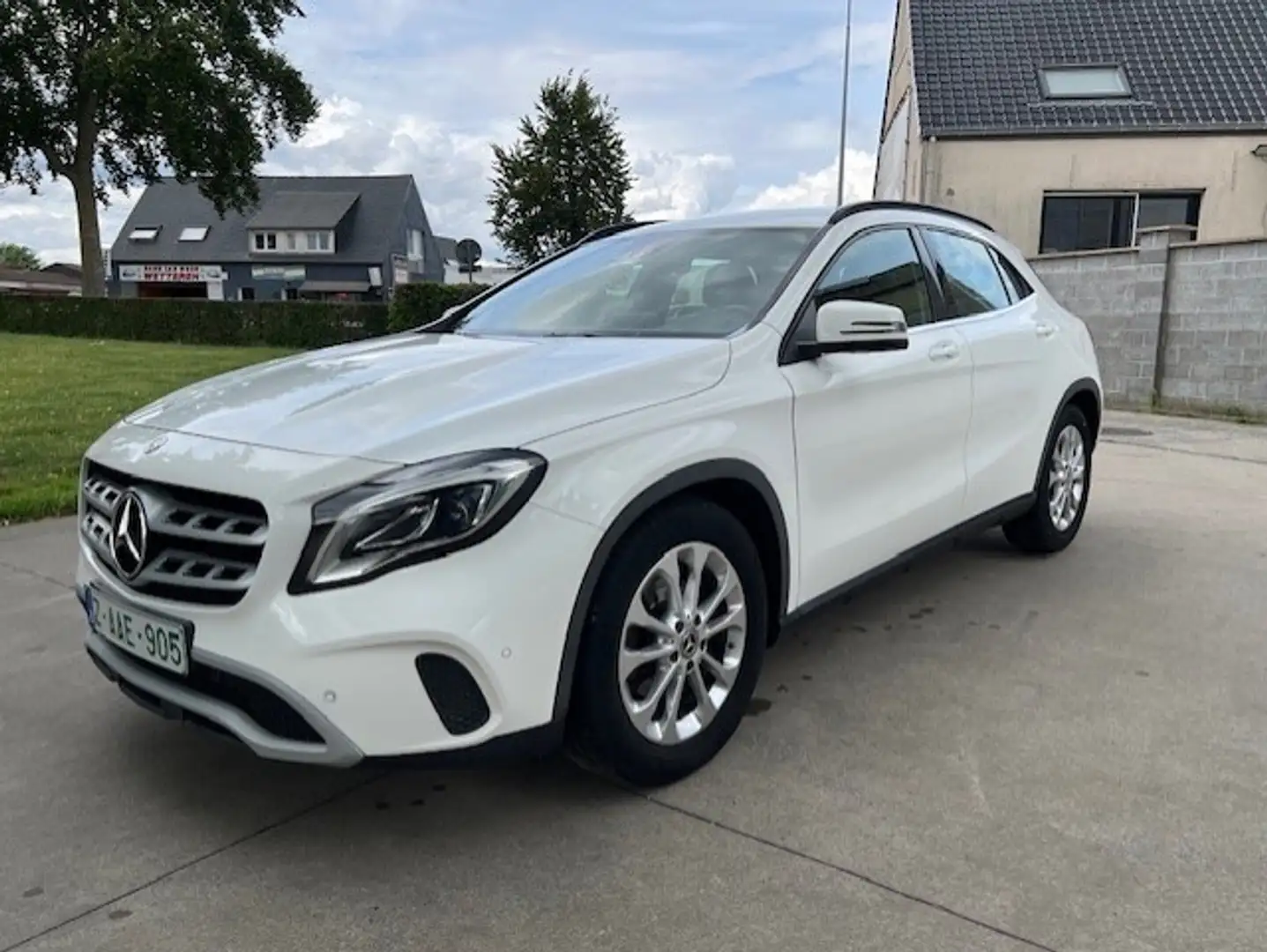 Mercedes-Benz GLA 180 d *Airco*Navi*Sensoren*Cam*Half leder* BTW incl Blanc - 1