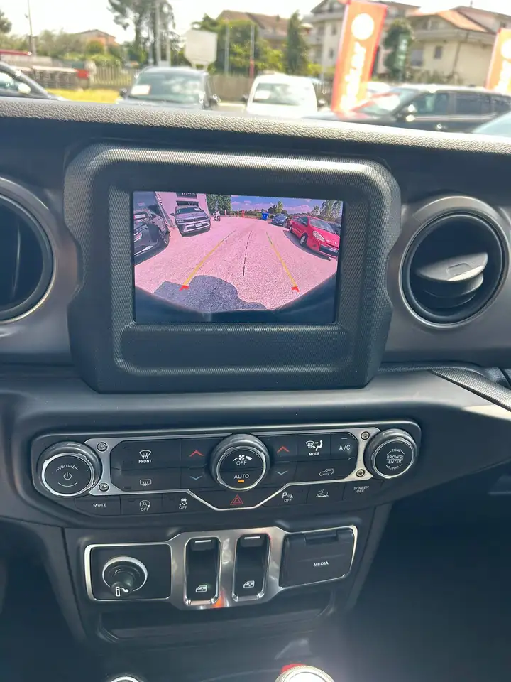 Jeep Wrangler IV 2.0 turbo Sport auto, миниатюра 21