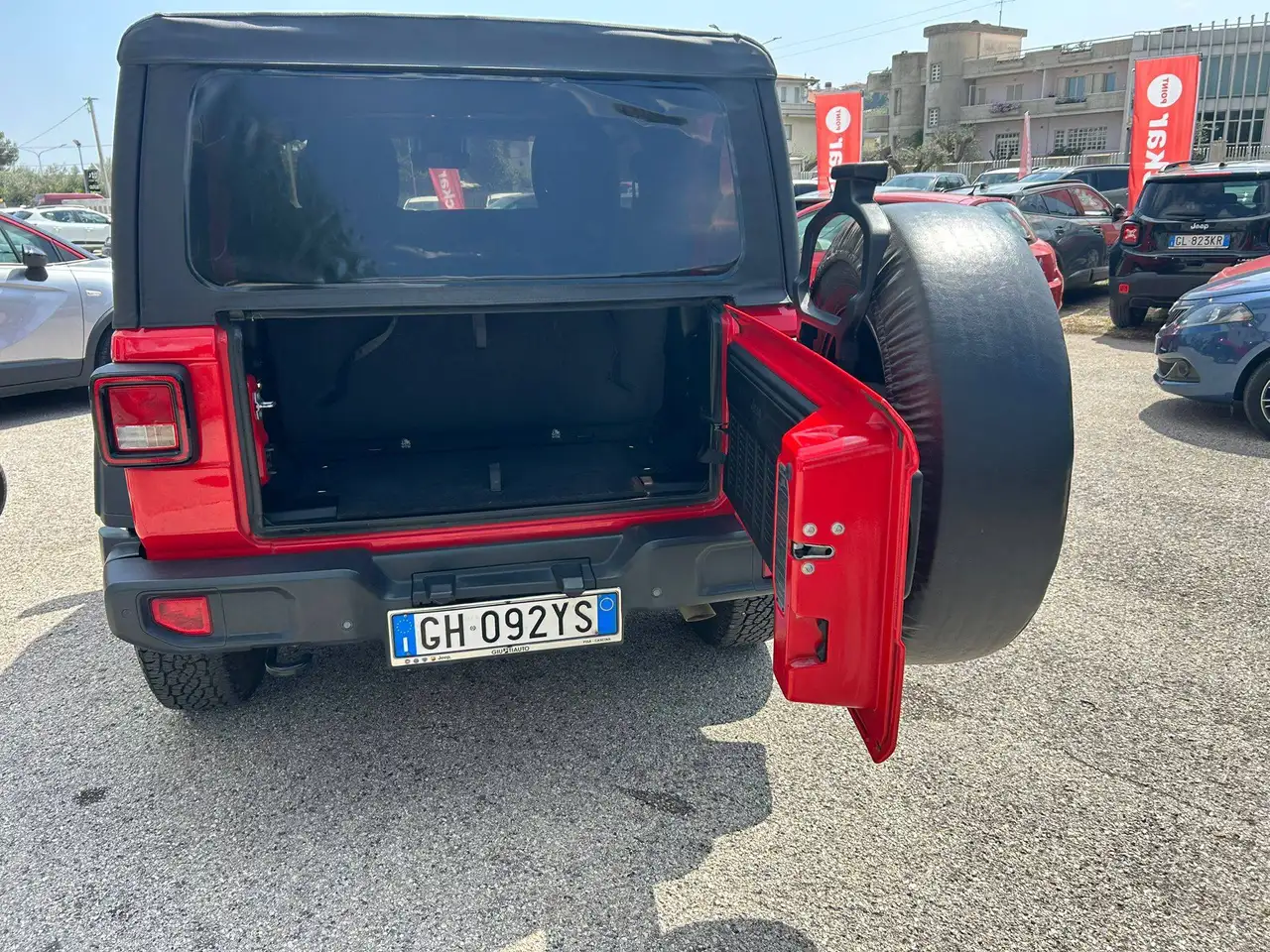Jeep Wrangler IV 2.0 turbo Sport auto, миниатюра 23