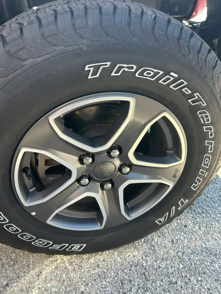 Jeep Wrangler IV 2.0 turbo Sport auto, миниатюра 25